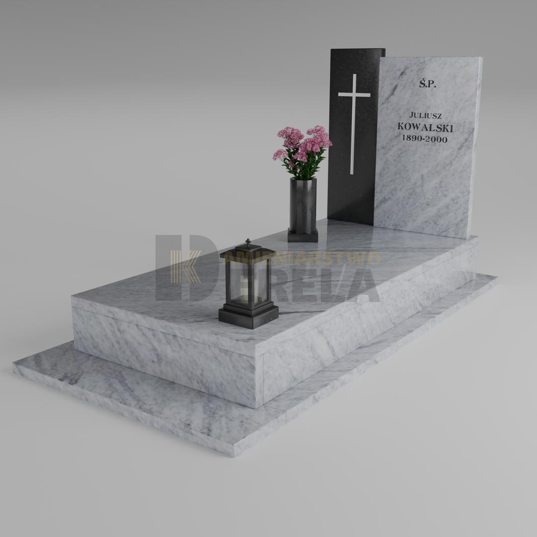 ciemny pomnik granitowy z skosu